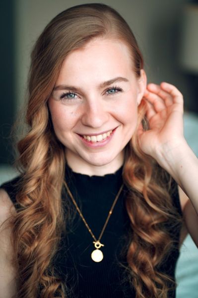 Laura_Ackermann(c)Lena_Beltermann.jpg